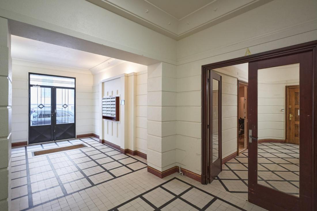 Sunlight Properties - Daffia - Beautifully Renovated Studio, City Pad In Central 尼斯 外观 照片